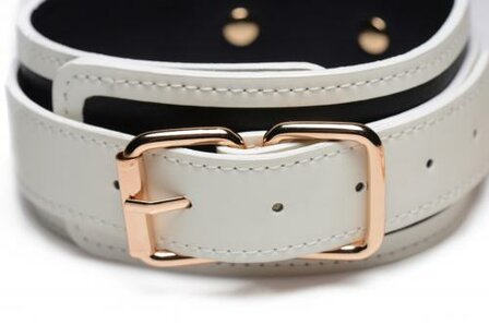 Kink in the Dark - Glow In De Dark Halsband Met Riem